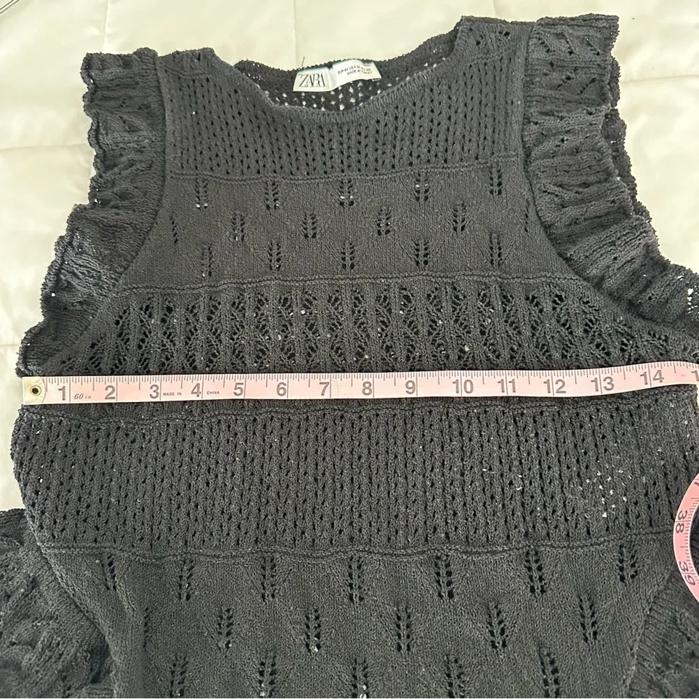Zara Black Crochet Sleeveless Blouse - Picture 4 of 5